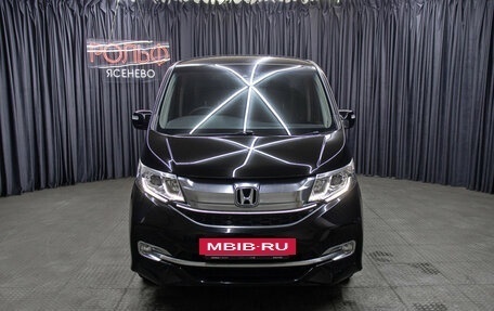 Honda Stepwgn IV, 2016 год, 1 849 000 рублей, 2 фотография