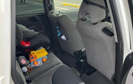 Honda Fit III, 2005 год, 420 000 рублей, 8 фотография