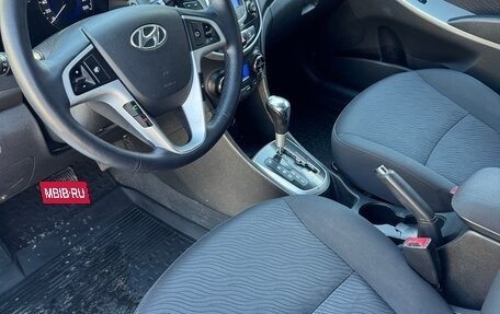 Hyundai Solaris II рестайлинг, 2013 год, 1 050 000 рублей, 14 фотография