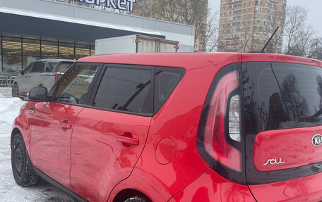 KIA Soul II рестайлинг, 2017 год, 1 400 000 рублей, 16 фотография