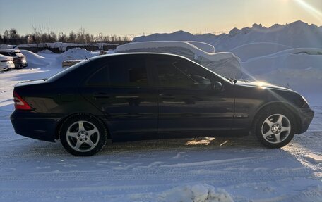 Mercedes-Benz C-Класс, 2002 год, 550 000 рублей, 4 фотография