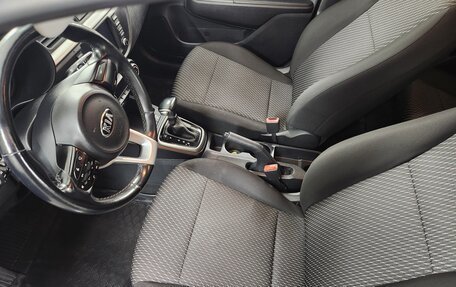 KIA Rio IV, 2018 год, 1 258 000 рублей, 10 фотография