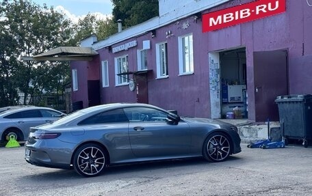 Mercedes-Benz E-Класс, 2018 год, 3 800 000 рублей, 7 фотография