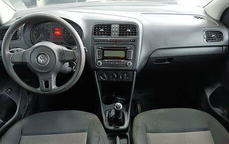 Volkswagen Polo VI (EU Market), 2011 год, 399 000 рублей, 20 фотография