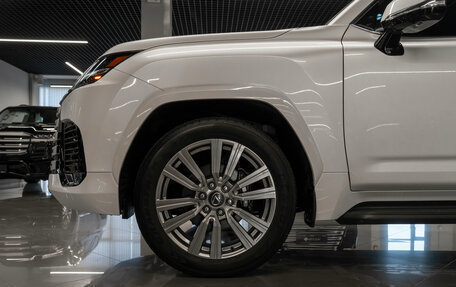 Lexus LX, 2023 год, 24 600 000 рублей, 37 фотография