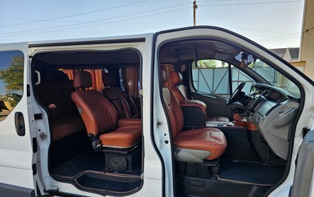 Renault Trafic, 2006 год, 1 650 000 рублей, 7 фотография