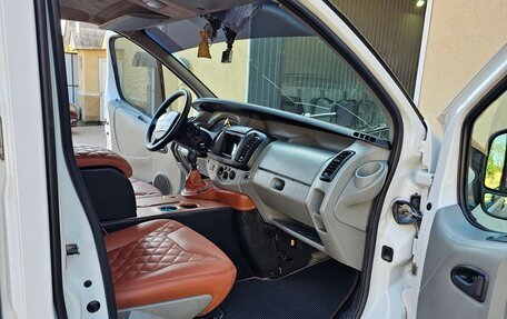 Renault Trafic, 2006 год, 1 650 000 рублей, 16 фотография