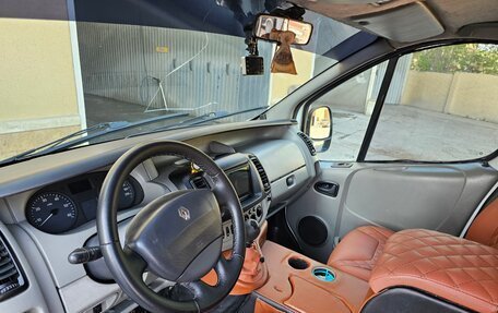 Renault Trafic, 2006 год, 1 650 000 рублей, 12 фотография