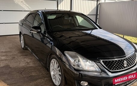 Toyota Crown, 2010 год, 1 690 000 рублей, 2 фотография