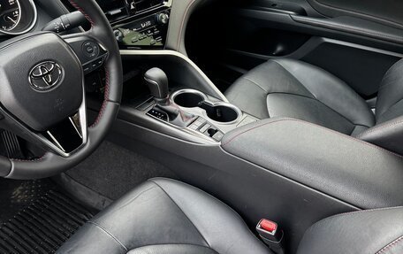 Toyota Camry, 2021 год, 3 100 000 рублей, 8 фотография