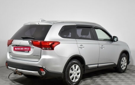 Mitsubishi Outlander III рестайлинг 3, 2017 год, 1 749 000 рублей, 5 фотография