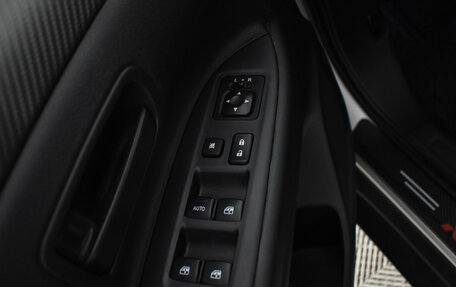 Mitsubishi Outlander III рестайлинг 3, 2017 год, 1 749 000 рублей, 15 фотография