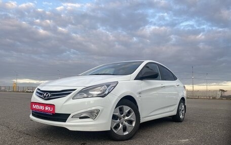 Hyundai Solaris II рестайлинг, 2016 год, 1 090 000 рублей, 1 фотография