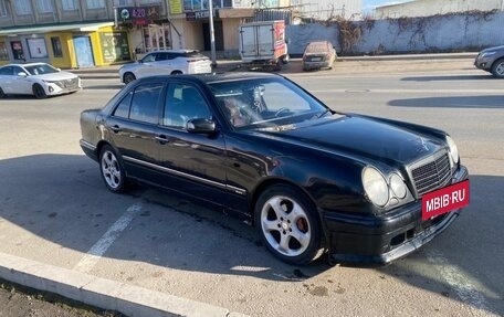 Mercedes-Benz E-Класс, 1998 год, 400 000 рублей, 4 фотография