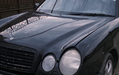 Mercedes-Benz E-Класс, 1998 год, 400 000 рублей, 12 фотография