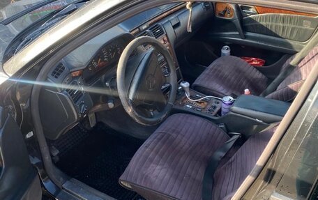 Mercedes-Benz E-Класс, 1998 год, 400 000 рублей, 8 фотография