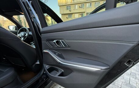 BMW 3 серия, 2019 год, 3 350 000 рублей, 8 фотография