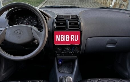 Hyundai Accent II, 2011 год, 650 000 рублей, 22 фотография