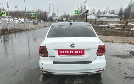 Volkswagen Polo VI (EU Market), 2018 год, 400 000 рублей, 3 фотография