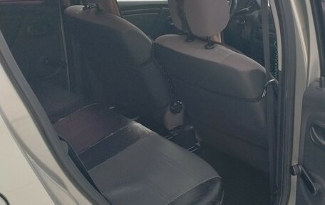 Renault Sandero I, 2013 год, 680 000 рублей, 11 фотография