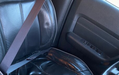 Hummer H3, 2005 год, 1 700 000 рублей, 23 фотография