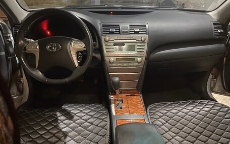 Toyota Camry, 2008 год, 1 100 000 рублей, 2 фотография