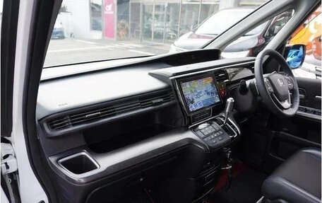 Honda Stepwgn IV, 2021 год, 1 694 027 рублей, 9 фотография