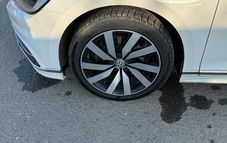 Volkswagen Passat B8 рестайлинг, 2016 год, 2 150 000 рублей, 17 фотография