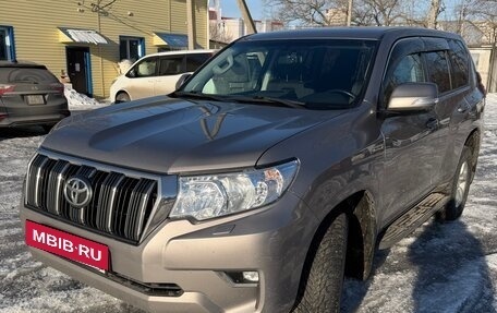 Toyota Land Cruiser Prado 150 рестайлинг 2, 2021 год, 5 300 000 рублей, 3 фотография
