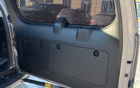 Toyota Land Cruiser Prado 150 рестайлинг 2, 2021 год, 5 300 000 рублей, 7 фотография