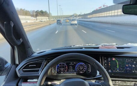 Volkswagen Multivan T6 рестайлинг, 2020 год, 7 000 000 рублей, 10 фотография