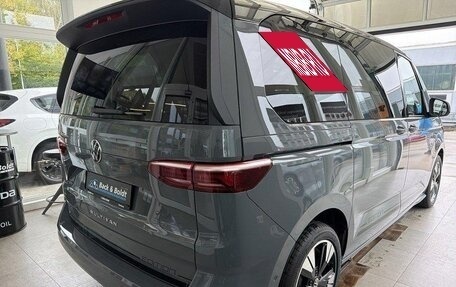 Volkswagen Multivan, 2025 год, 8 800 000 рублей, 4 фотография