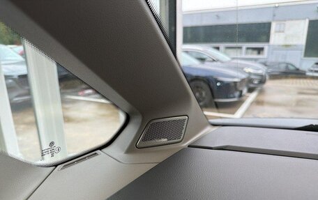 Volkswagen Multivan, 2025 год, 8 800 000 рублей, 18 фотография