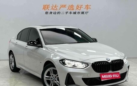 BMW 1 серия, 2023 год, 1 860 000 рублей, 1 фотография