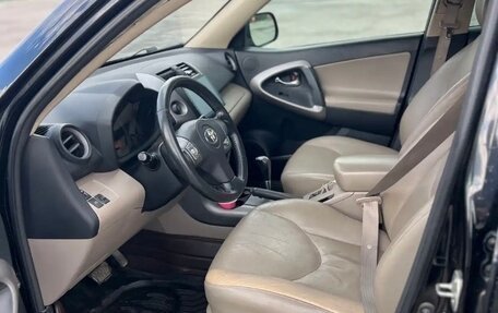 Toyota RAV4, 2006 год, 1 370 000 рублей, 4 фотография