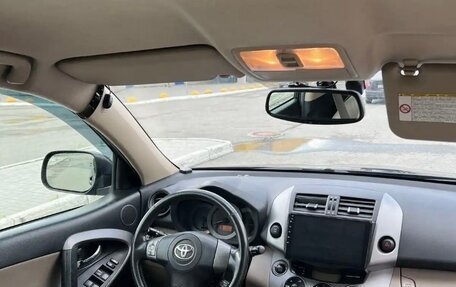 Toyota RAV4, 2006 год, 1 370 000 рублей, 2 фотография