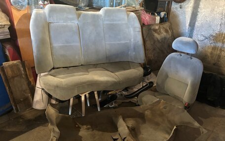 Mitsubishi Galant VIII, 2000 год, 175 000 рублей, 14 фотография