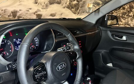 KIA Rio IV, 2021 год, 950 000 рублей, 14 фотография