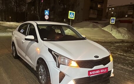KIA Rio IV, 2021 год, 950 000 рублей, 6 фотография