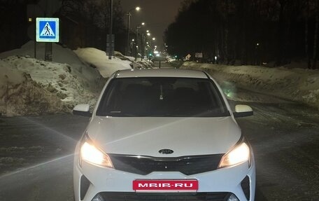 KIA Rio IV, 2021 год, 950 000 рублей, 5 фотография