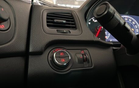 Opel Insignia II рестайлинг, 2013 год, 1 250 000 рублей, 16 фотография