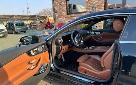 Mercedes-Benz E-Класс, 2018 год, 3 555 000 рублей, 8 фотография