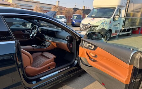 Mercedes-Benz E-Класс, 2018 год, 3 555 000 рублей, 10 фотография