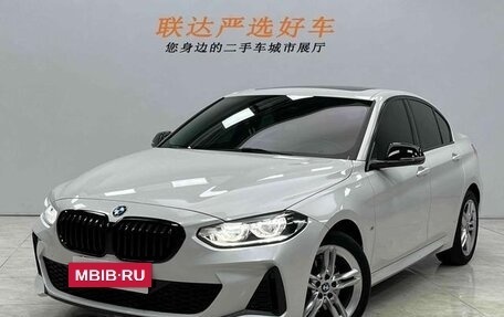 BMW 1 серия, 2023 год, 1 860 000 рублей, 3 фотография