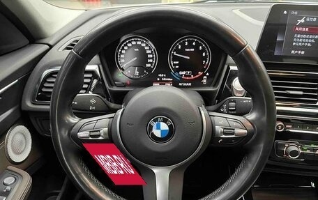 BMW 1 серия, 2023 год, 1 860 000 рублей, 8 фотография