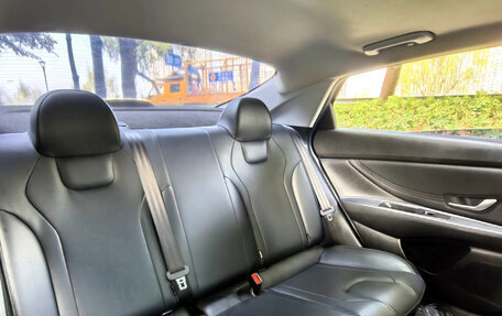 Hyundai Elantra, 2022 год, 1 350 008 рублей, 10 фотография