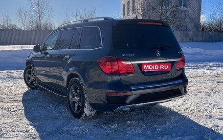 Mercedes-Benz GL-Класс, 2014 год, 3 200 000 рублей, 10 фотография