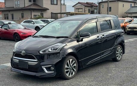 Toyota Sienta II, 2021 год, 1 108 000 рублей, 2 фотография