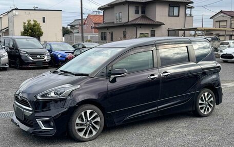 Toyota Sienta II, 2021 год, 1 108 000 рублей, 3 фотография