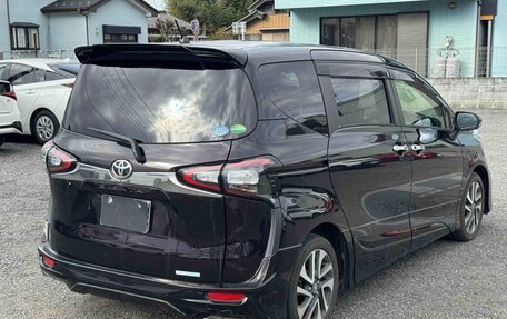 Toyota Sienta II, 2021 год, 1 108 000 рублей, 8 фотография